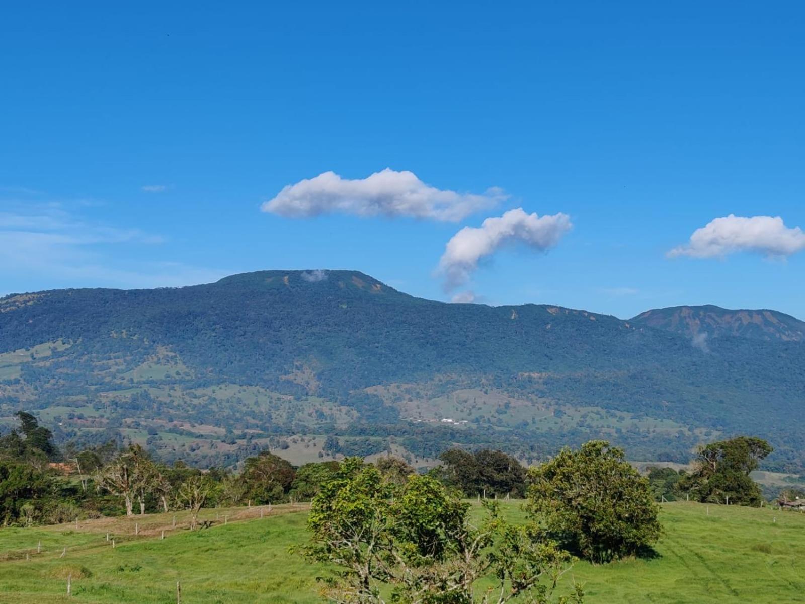 Chalets Vistas Del Poas Heredia Bagian luar foto